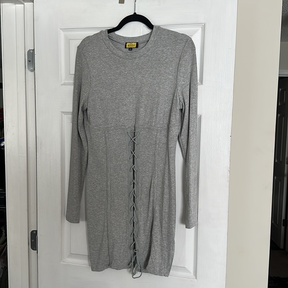 Love Highlight | Ribbed Long Sleeve Lace-Up Dress - Picture 2 of 7